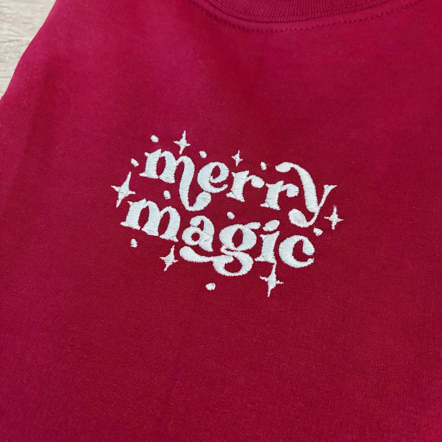 MERRY MAGIC Serif Burgundy Embroidered Christmas Crewneck Sweatshirt